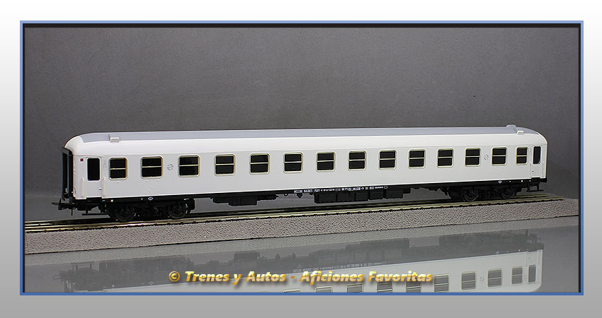 Coche pasajeros B12 "Transición" - Renfe